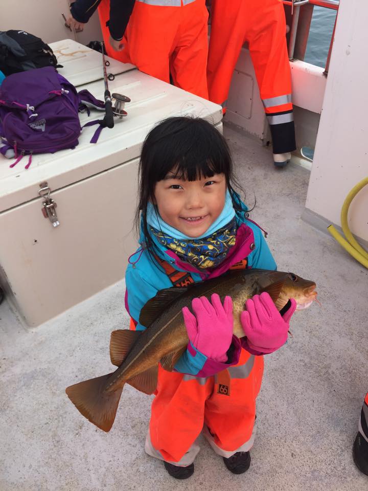 Aksel_girl and fish