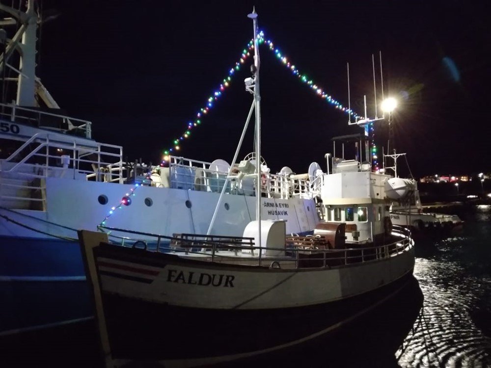 Húsavík harbour Christmas atmosphere